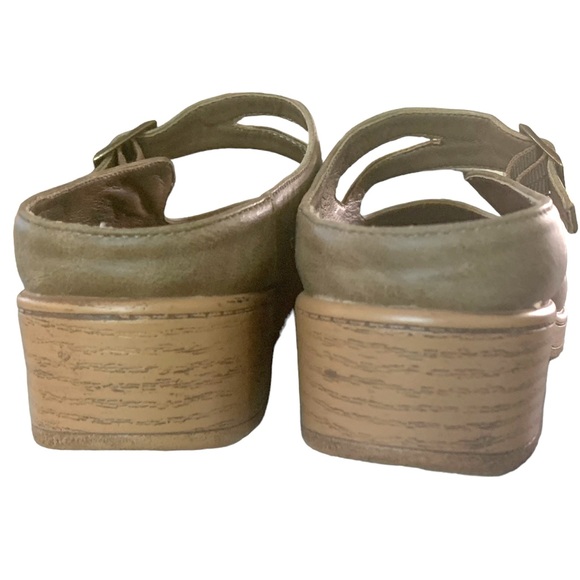 BARETRAPS I Viola Mary Jane Slip-On Clogs - Picture 4 of 10